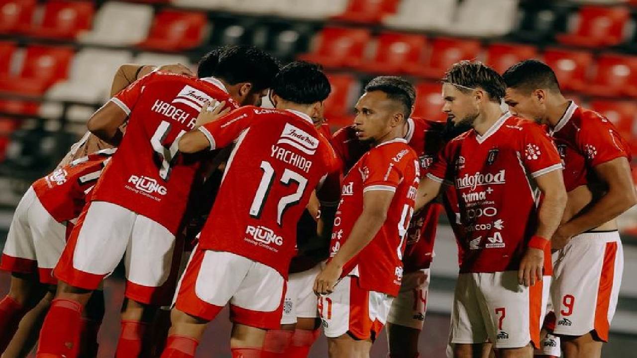 Pelatih Bali United Alihkan Fokus ke Persib Setelah Menang Telak atas PSBS Biak