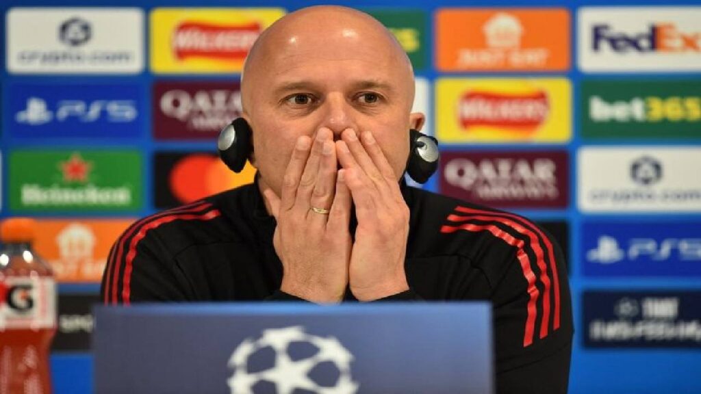 Tak Mau Bernasib Seperti Man United, Legenda Liverpool Minta Klub Tetap Percaya kepada Arne Slot